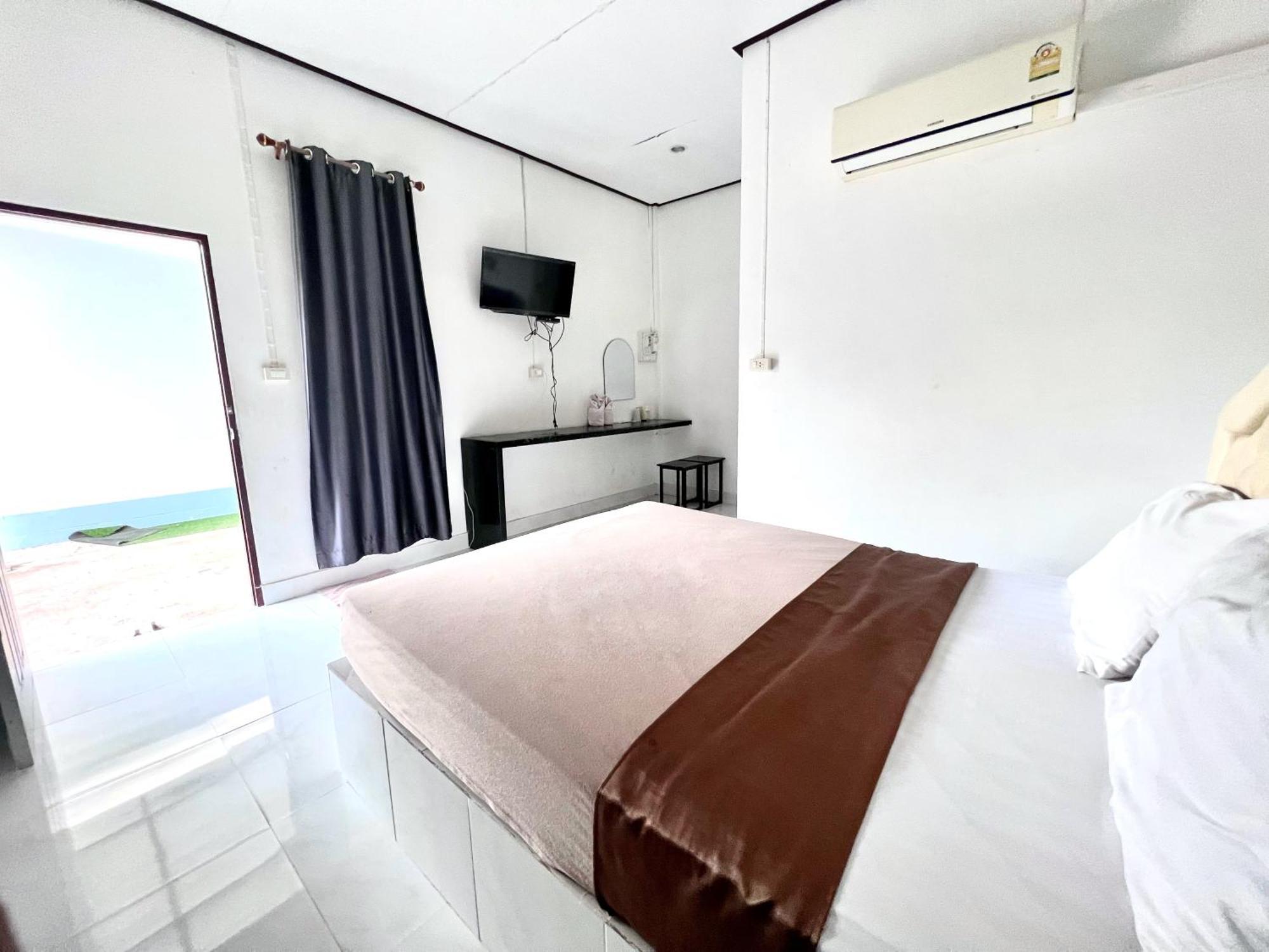 Rim Suan Resort Satun Bagian luar foto